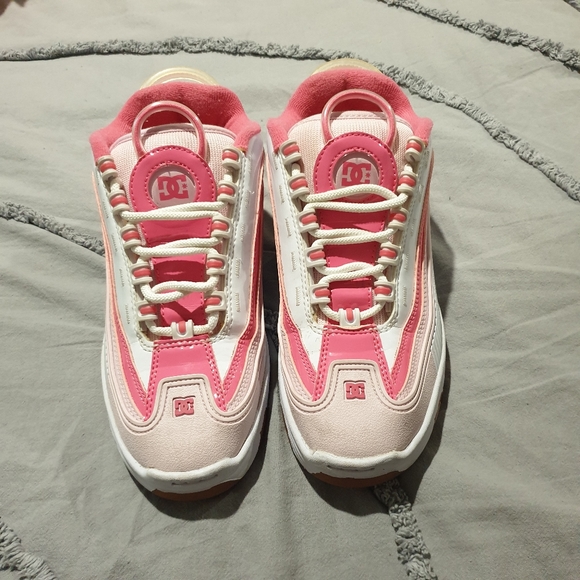 pink dc shoes
